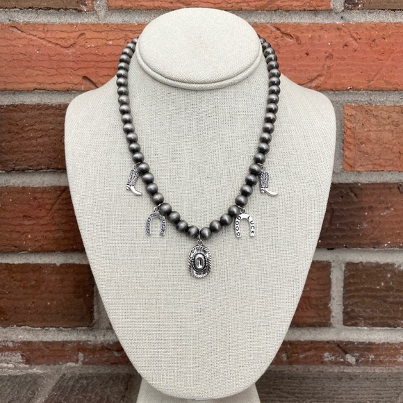 Navajo Style Pearl Western Charm Necklace Set - Picture 3 of 6